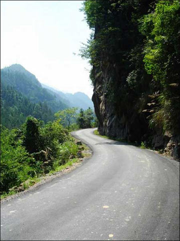 中国十大"死亡公路"