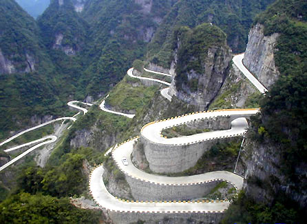 中国十大"死亡公路"